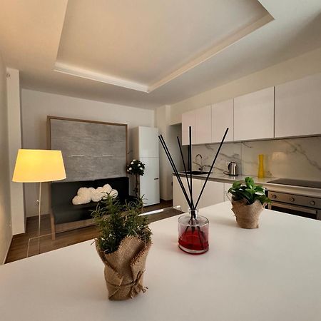 Casa Di Meg Appartamento A Milano Vicino Ai Navigli Buitenkant foto