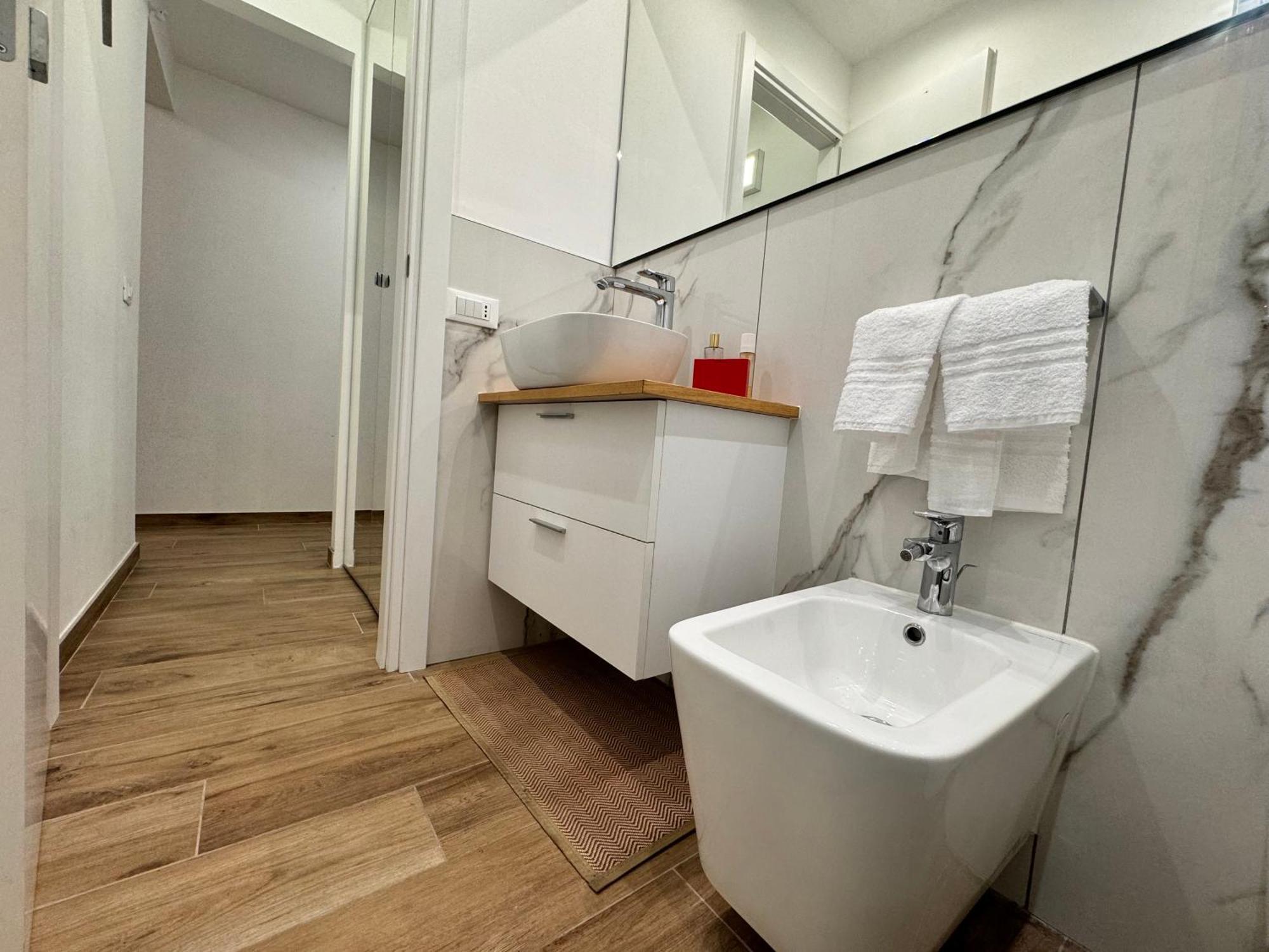 Casa Di Meg Appartamento A Milano Vicino Ai Navigli Buitenkant foto